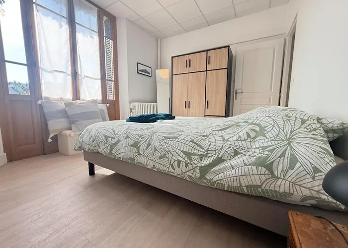Appartement Le Cathedral Hyper Centre Parking Balcon Saint-Jean-de-Maurienne