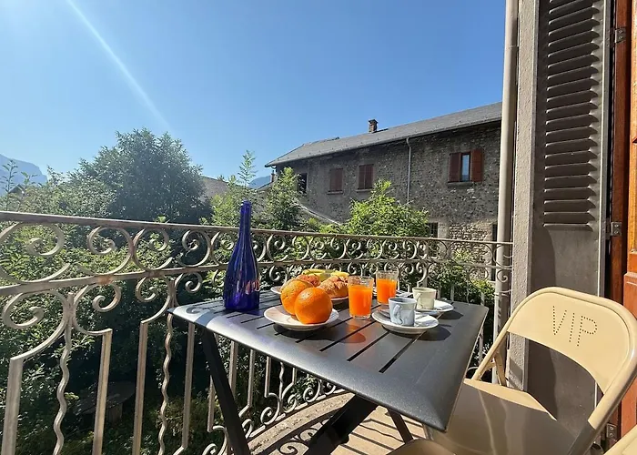 Appartement Le Cathedral Hyper Centre Parking Balcon Saint-Jean-de-Maurienne
